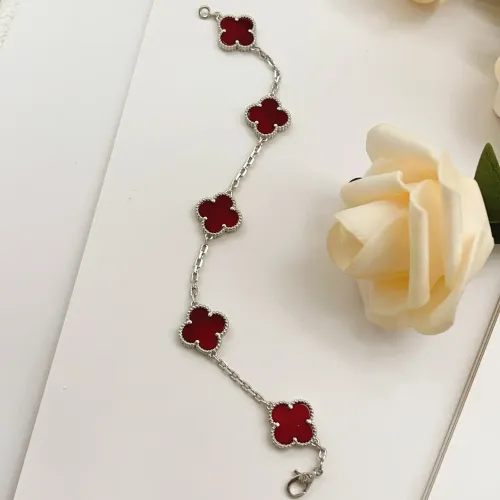 Cheap Van Cleef &amp; Arpels Bracelets For Women #1406593 Replica Wholesale [$34.00 USD] [ITEM#1406593] on Replica Van Cleef &amp; Arpels Bracelets