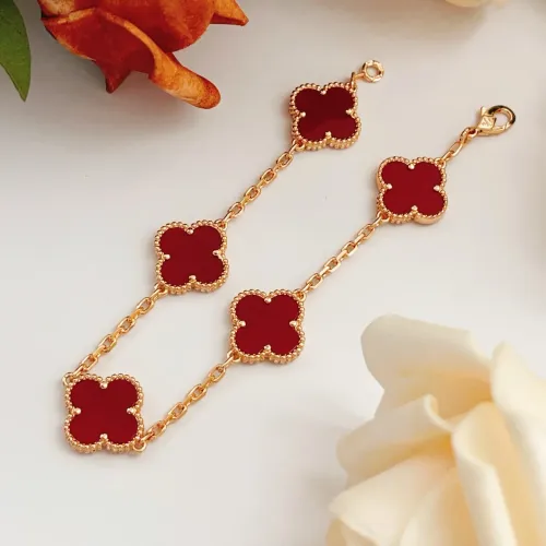Cheap Van Cleef &amp; Arpels Bracelets For Women #1406594 Replica Wholesale [$34.00 USD] [ITEM#1406594] on Replica Van Cleef &amp; Arpels Bracelets