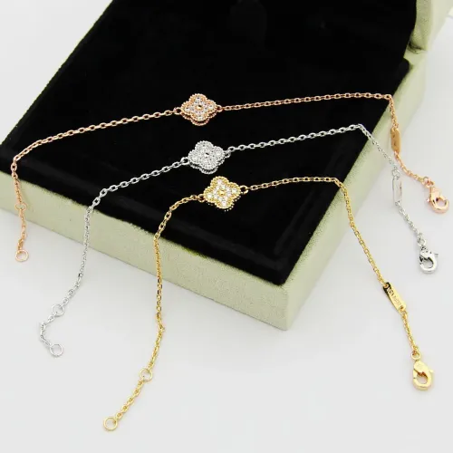 Cheap Van Cleef &amp; Arpels Bracelets For Women #1406613 Replica Wholesale [$23.00 USD] [ITEM#1406613] on Replica Van Cleef &amp; Arpels Bracelets
