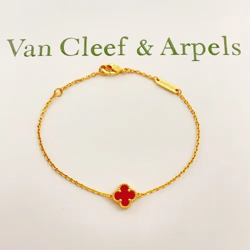 Cheap Van Cleef &amp; Arpels Bracelets For Women #1406628 Replica Wholesale [$25.00 USD] [ITEM#1406628] on Replica Van Cleef &amp; Arpels Bracelets