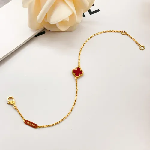 Cheap Van Cleef &amp; Arpels Bracelets For Women #1406628 Replica Wholesale [$25.00 USD] [ITEM#1406628] on Replica Van Cleef &amp; Arpels Bracelets