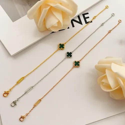 Cheap Van Cleef &amp; Arpels Bracelets For Women #1406631 Replica Wholesale [$25.00 USD] [ITEM#1406631] on Replica Van Cleef &amp; Arpels Bracelets