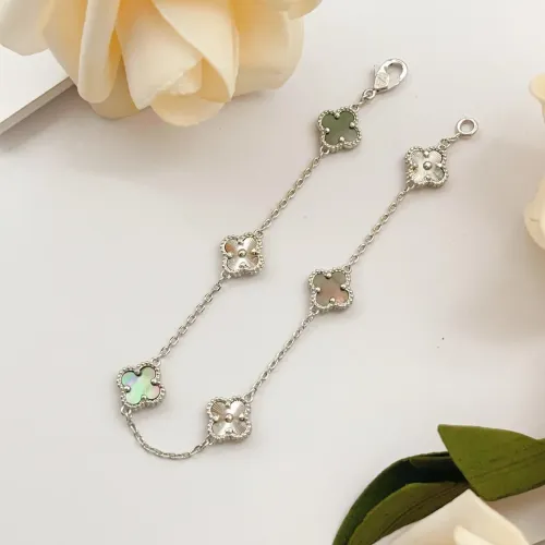 Cheap Van Cleef &amp; Arpels Bracelets For Women #1406635 Replica Wholesale [$34.00 USD] [ITEM#1406635] on Replica Van Cleef &amp; Arpels Bracelets