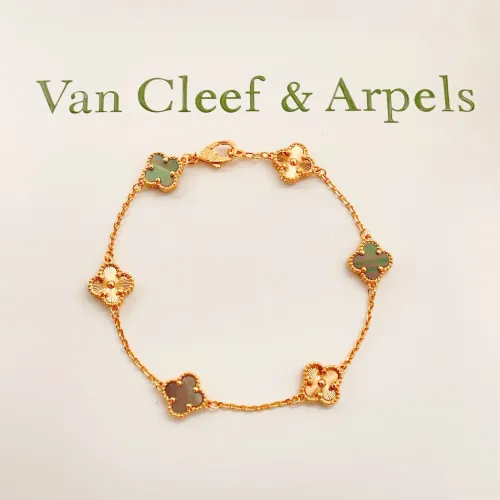 Van Cleef & Arpels Bracelets For Women #1406636