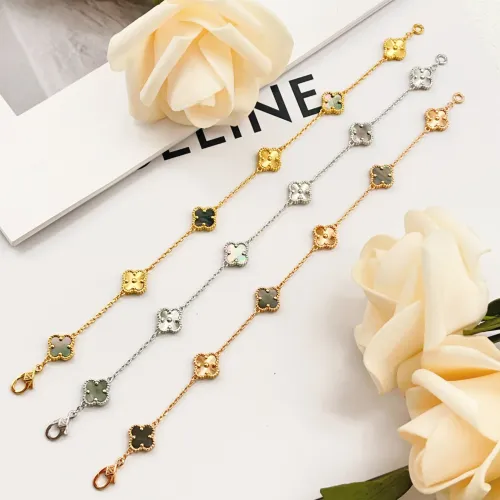 Cheap Van Cleef &amp; Arpels Bracelets For Women #1406637 Replica Wholesale [$34.00 USD] [ITEM#1406637] on Replica Van Cleef &amp; Arpels Bracelets