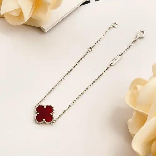 Cheap Van Cleef &amp; Arpels Bracelets For Women #1406644 Replica Wholesale [$25.00 USD] [ITEM#1406644] on Replica Van Cleef &amp; Arpels Bracelets