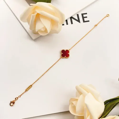 Cheap Van Cleef &amp; Arpels Bracelets For Women #1406645 Replica Wholesale [$25.00 USD] [ITEM#1406645] on Replica Van Cleef &amp; Arpels Bracelets