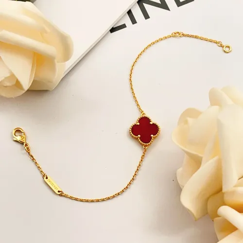 Cheap Van Cleef &amp; Arpels Bracelets For Women #1406646 Replica Wholesale [$25.00 USD] [ITEM#1406646] on Replica Van Cleef &amp; Arpels Bracelets