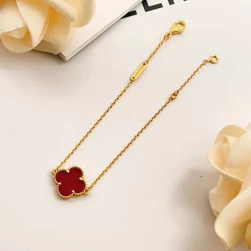 Cheap Van Cleef &amp; Arpels Bracelets For Women #1406646 Replica Wholesale [$25.00 USD] [ITEM#1406646] on Replica Van Cleef &amp; Arpels Bracelets