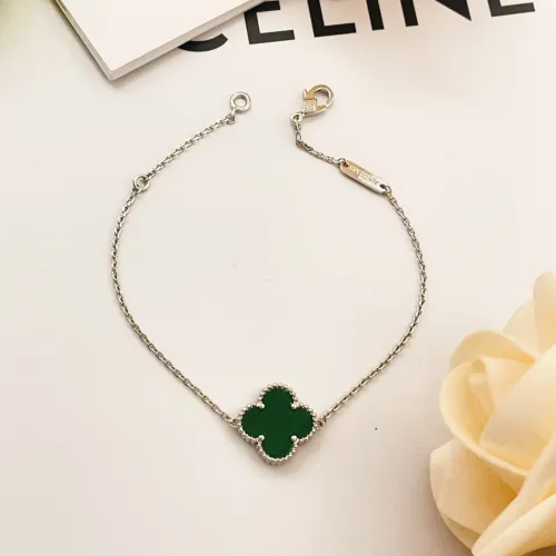 Cheap Van Cleef &amp; Arpels Bracelets For Women #1406647 Replica Wholesale [$25.00 USD] [ITEM#1406647] on Replica Van Cleef &amp; Arpels Bracelets