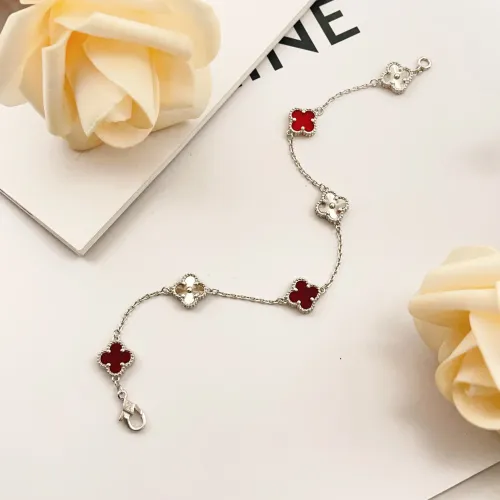 Cheap Van Cleef &amp; Arpels Bracelets For Women #1406655 Replica Wholesale [$34.00 USD] [ITEM#1406655] on Replica Van Cleef &amp; Arpels Bracelets