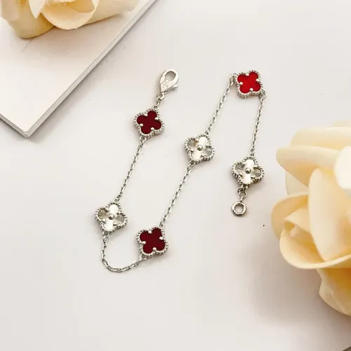 Cheap Van Cleef &amp; Arpels Bracelets For Women #1406655 Replica Wholesale [$34.00 USD] [ITEM#1406655] on Replica Van Cleef &amp; Arpels Bracelets