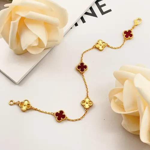 Cheap Van Cleef &amp; Arpels Bracelets For Women #1406657 Replica Wholesale [$34.00 USD] [ITEM#1406657] on Replica Van Cleef &amp; Arpels Bracelets