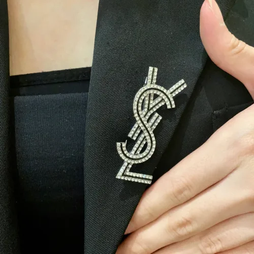 Cheap Yves Saint Laurent Brooches For Women #1406773 Replica Wholesale [$29.00 USD] [ITEM#1406773] on Replica Yves Saint Laurent Brooches