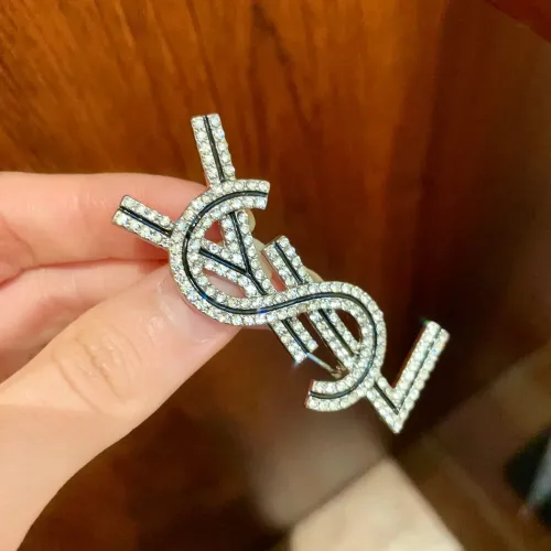 Cheap Yves Saint Laurent Brooches For Women #1406773 Replica Wholesale [$29.00 USD] [ITEM#1406773] on Replica Yves Saint Laurent Brooches