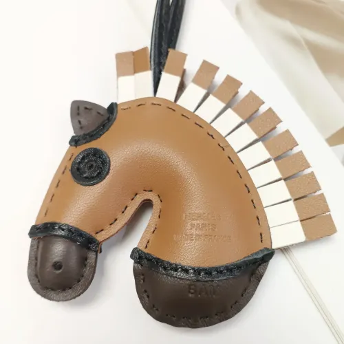 Cheap Hermes Key Holder And Bag Buckle #1406784 Replica Wholesale [$45.00 USD] [ITEM#1406784] on Replica Hermes Key Holder And Bag Buckle