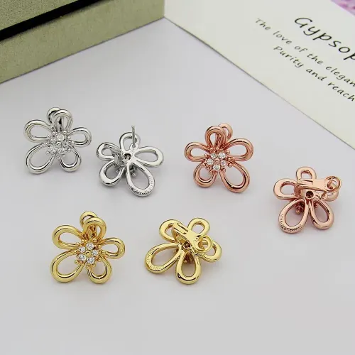 Cheap Van Cleef &amp; Arpels Earrings For Women #1406826 Replica Wholesale [$27.00 USD] [ITEM#1406826] on Replica Van Cleef &amp; Arpels Earrings