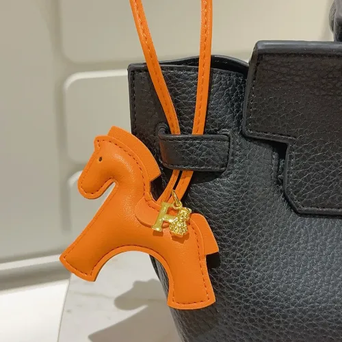 Cheap Hermes Key Holder And Bag Buckle #1406928 Replica Wholesale [$39.00 USD] [ITEM#1406928] on Replica Hermes Key Holder And Bag Buckle
