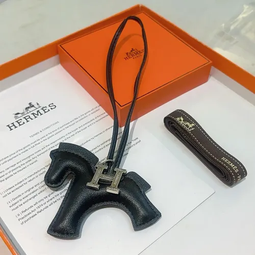 Cheap Hermes Key Holder And Bag Buckle #1406930 Replica Wholesale [$39.00 USD] [ITEM#1406930] on Replica Hermes Key Holder And Bag Buckle