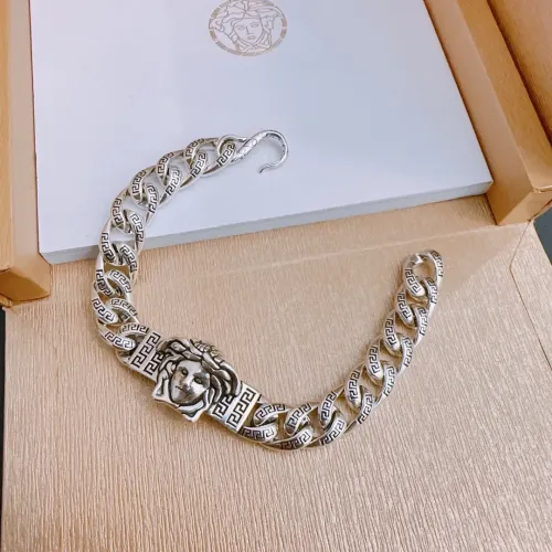 Cheap Versace Bracelets #1406951 Replica Wholesale [$60.00 USD] [ITEM#1406951] on Replica Versace Bracelets