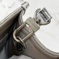 Cheap Louis Vuitton AAA Quality Handbags #1393189 Replica Wholesale [$200.00 USD] [ITEM#1393189] on Replica Louis Vuitton AAA Quality Handbags