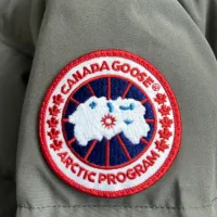 Cheap Canada Goose Down Feather Coat Long Sleeved For Unisex #1393295 Replica Wholesale [$132.00 USD] [ITEM#1393295] on Replica Canada Goose Down Feather Coat