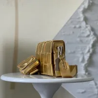 Cheap Bottega Veneta BV AAA Quality Messenger Bags For Women #1393642 Replica Wholesale [$102.00 USD] [ITEM#1393642] on Replica Bottega Veneta BV AAA Quality Messenger Bags