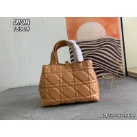 Cheap Christian Dior AAA Quality Handbags For Women #1393718 Replica Wholesale [$100.00 USD] [ITEM#1393718] on Replica Christian Dior AAA Quality Handbags