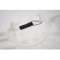 Cheap Louis Vuitton LV T-Shirts Short Sleeved For Unisex #1395942 Replica Wholesale [$29.00 USD] [ITEM#1395942] on Replica Louis Vuitton LV T-Shirts