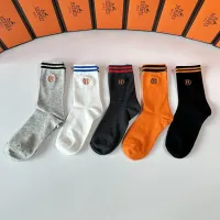 Cheap Hermes Socks #1396426 Replica Wholesale [$32.00 USD] [ITEM#1396426] on Replica Hermes Socks