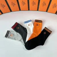 Cheap Hermes Socks #1396426 Replica Wholesale [$32.00 USD] [ITEM#1396426] on Replica Hermes Socks