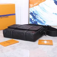 Cheap Louis Vuitton AAA Man Messenger Bags #1397416 Replica Wholesale [$182.00 USD] [ITEM#1397416] on Replica Louis Vuitton AAA Man Messenger Bags