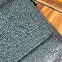 Cheap Louis Vuitton AAA Man Messenger Bags #1397436 Replica Wholesale [$162.00 USD] [ITEM#1397436] on Replica Louis Vuitton AAA Man Messenger Bags