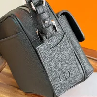 Cheap Christian Dior AAA Man Messenger Bags #1397521 Replica Wholesale [$160.00 USD] [ITEM#1397521] on Replica Christian Dior AAA Man Messenger Bags