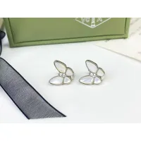 Cheap Van Cleef &amp; Arpels Earrings For Women #1397726 Replica Wholesale [$32.00 USD] [ITEM#1397726] on Replica Van Cleef &amp; Arpels Earrings