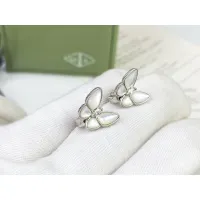 Cheap Van Cleef &amp; Arpels Earrings For Women #1397726 Replica Wholesale [$32.00 USD] [ITEM#1397726] on Replica Van Cleef &amp; Arpels Earrings