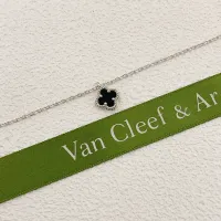 Cheap Van Cleef &amp; Arpels Necklaces For Women #1398246 Replica Wholesale [$25.00 USD] [ITEM#1398246] on Replica Van Cleef &amp; Arpels Necklaces