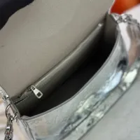 Cheap Louis Vuitton AAA Quality Messenger Bags For Women #1398467 Replica Wholesale [$72.00 USD] [ITEM#1398467] on Replica Louis Vuitton AAA Quality Messenger Bags