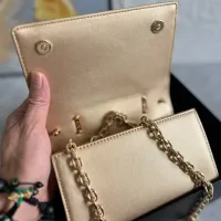 Cheap Dolce &amp; Gabbana AAA Quality Handbags For Women #1398946 Replica Wholesale [$172.00 USD] [ITEM#1398946] on Replica Dolce &amp; Gabbana AAA Quality Handbags