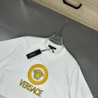 Cheap Versace T-Shirts Short Sleeved For Unisex #1402146 Replica Wholesale [$32.00 USD] [ITEM#1402146] on Replica Versace T-Shirts