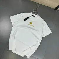 Cheap Versace T-Shirts Short Sleeved For Unisex #1402227 Replica Wholesale [$32.00 USD] [ITEM#1402227] on Replica Versace T-Shirts