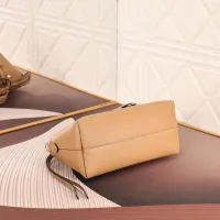 Cheap Fendi AAA Quality Handbags For Women #1404663 Replica Wholesale [$105.00 USD] [ITEM#1404663] on Replica Fendi AAA Quality Handbags