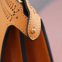 Cheap Fendi AAA Quality Messenger Bags For Women #1404718 Replica Wholesale [$125.00 USD] [ITEM#1404718] on Replica Fendi AAA Quality Messenger Bags