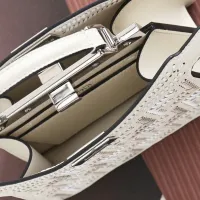 Cheap Fendi AAA Quality Messenger Bags For Women #1404723 Replica Wholesale [$125.00 USD] [ITEM#1404723] on Replica Fendi AAA Quality Messenger Bags