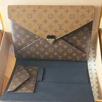 Cheap Louis Vuitton AAA Quality Daily Pouches #1404786 Replica Wholesale [$160.00 USD] [ITEM#1404786] on Replica Louis Vuitton AAA Quality Pouches