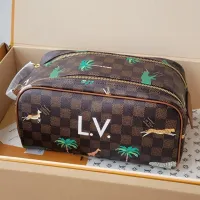 Cheap Louis Vuitton AAA Quality Cosmetic Pouches #1404801 Replica Wholesale [$102.00 USD] [ITEM#1404801] on Replica Louis Vuitton AAA Quality Pouches
