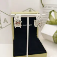 Cheap Van Cleef &amp; Arpels Earrings For Women #1406126 Replica Wholesale [$29.00 USD] [ITEM#1406126] on Replica Van Cleef &amp; Arpels Earrings