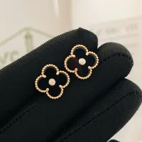 Cheap Van Cleef &amp; Arpels Earrings For Women #1406175 Replica Wholesale [$25.00 USD] [ITEM#1406175] on Replica Van Cleef &amp; Arpels Earrings