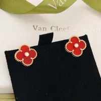 Cheap Van Cleef &amp; Arpels Earrings For Women #1406183 Replica Wholesale [$25.00 USD] [ITEM#1406183] on Replica Van Cleef &amp; Arpels Earrings