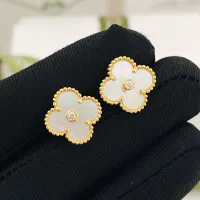 Cheap Van Cleef &amp; Arpels Earrings For Women #1406295 Replica Wholesale [$25.00 USD] [ITEM#1406295] on Replica Van Cleef &amp; Arpels Earrings